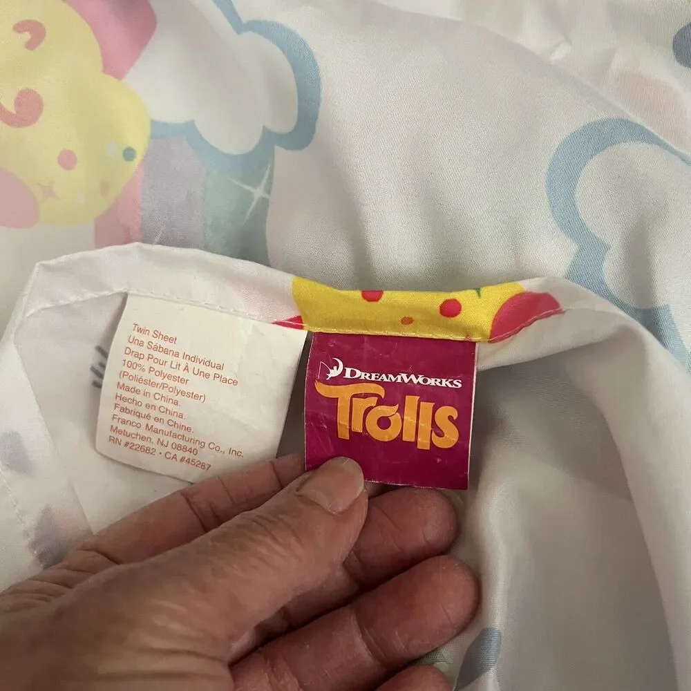 Dreamworks Trolls Show Me a Smile Twin Bed Flat Sheet Only